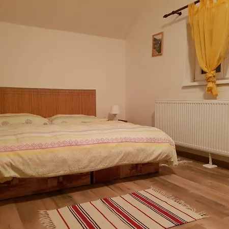 Drevenica Spanka Casa vacanze Špania Dolina